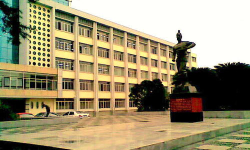 黑龙江省城市建设工程学校标志