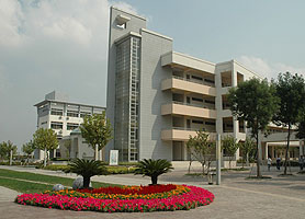 广西理工学校(原广西建材工业学校）